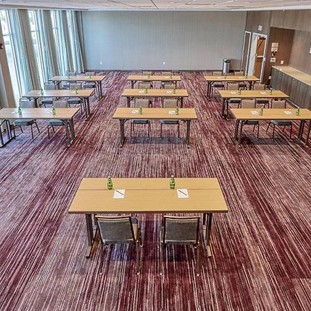 Courtyard By Marriott North Brunswick Hotel Exterior photo